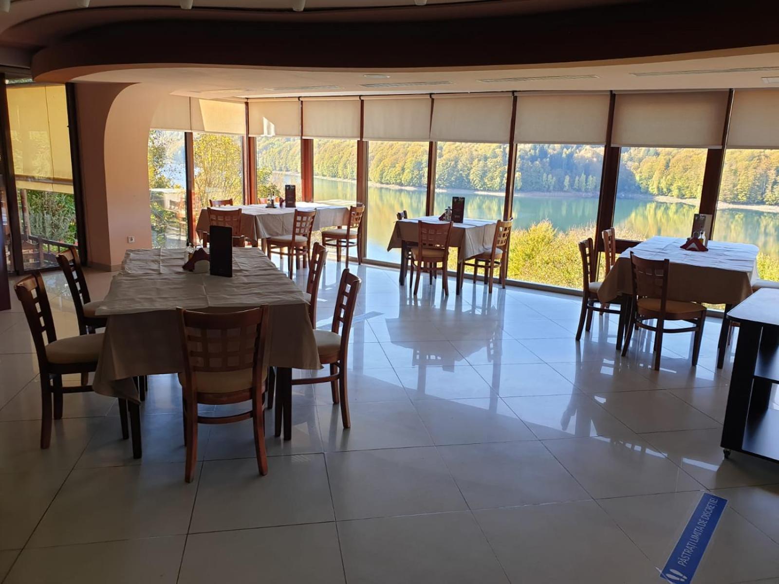 Hotel Valea Cu Pesti Capatineni-Ungureni Exterior foto